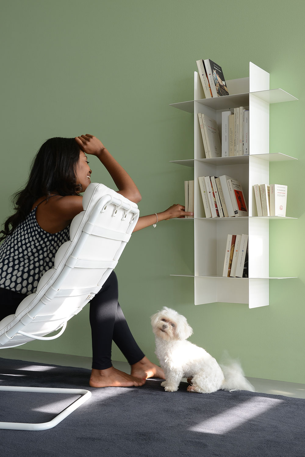 Come arredare il salotto con una libreria componibile: idee e consigli