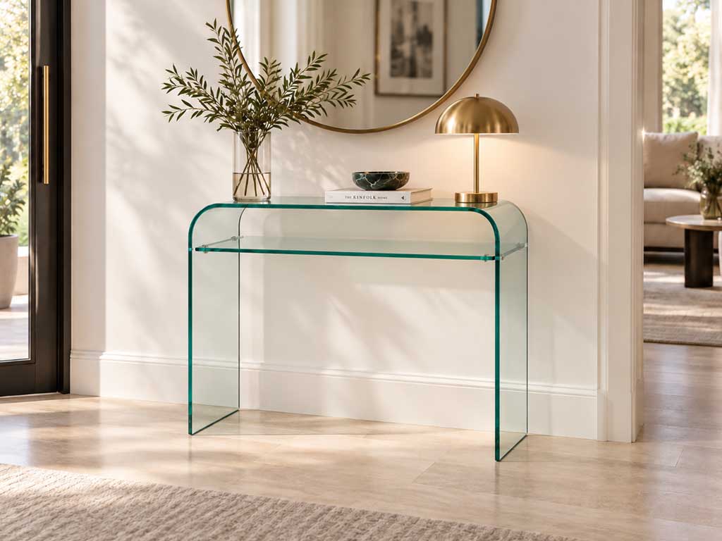 Arredamento consapevole dell'ingresso con consolle in vetro curvato
